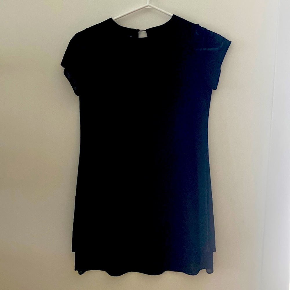 Beautiful 90s girls size medium black dress